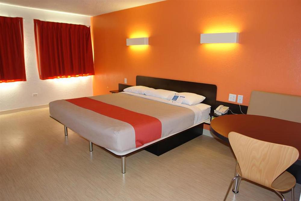 6-san Antonio, Tx - Downtown - Market Square Hotel 3*